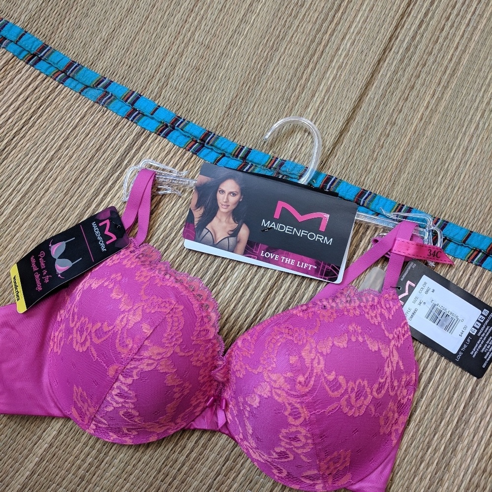 Maidenform love  lift Demi coverage underwire bra